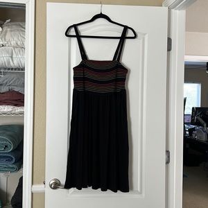 Torrid dress can be worn strapless, super soft with pockets, worn once.